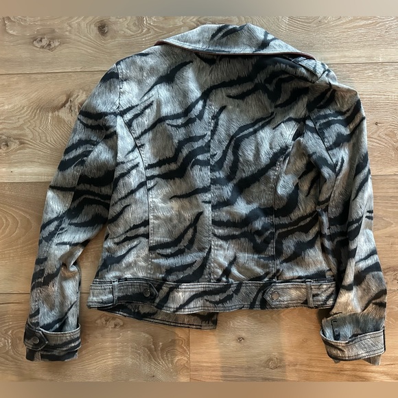 White House Black Market Whte Tiger Animal Printed Denim Moto Jacket Blazer Sz 8 - Picture 4 of 6